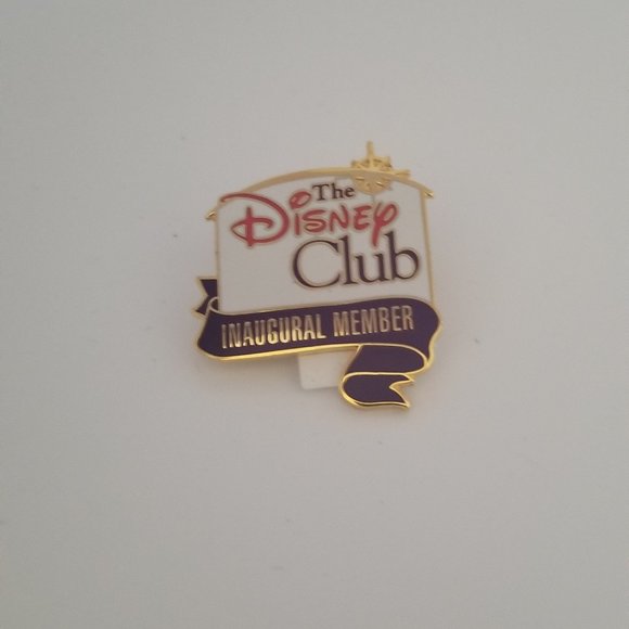 The Disney Club Inaugural Member Pin Exclusive - Picture 1 of 1
